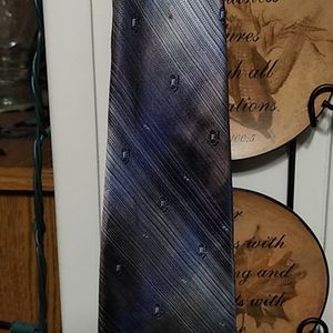 Men's tie